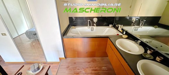 3 rooms Apartment in Milan, Italy No. 247874 24