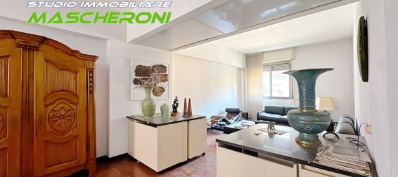 3 rooms Apartment in Milan, Italy No. 247874 9