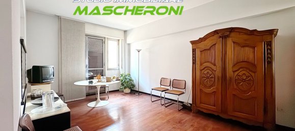 3 rooms Apartment in Milan, Italy No. 247874 4