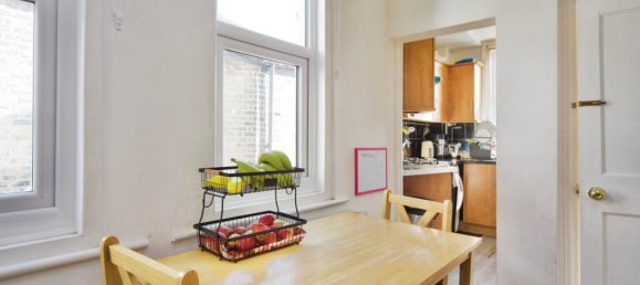 3 bedrooms Maisonette in East Ham, United Kingdom No. 11451 7