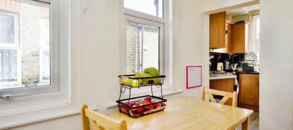 3 bedrooms Maisonette in East Ham, United Kingdom No. 11451 13