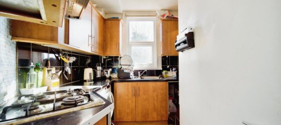 3 bedrooms Maisonette in East Ham, United Kingdom No. 11451 6