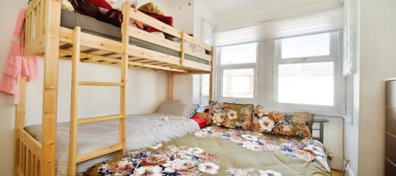 3 bedrooms Maisonette in East Ham, United Kingdom No. 11451 5