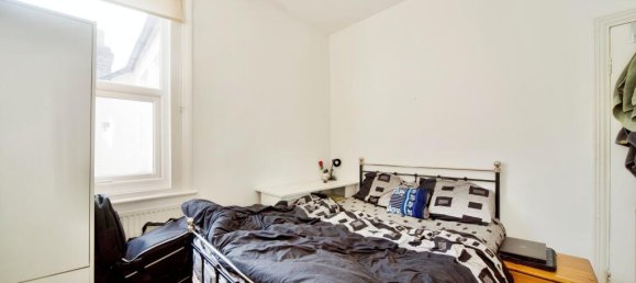 3 bedrooms Maisonette in East Ham, United Kingdom No. 11451 4