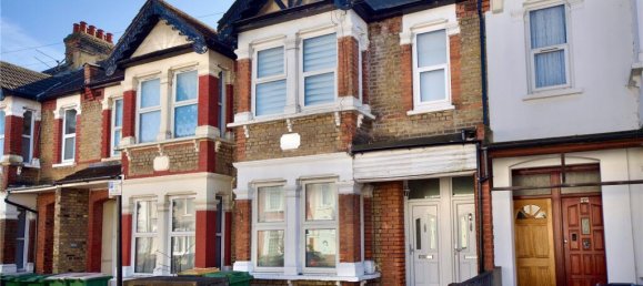 3 bedrooms Maisonette in East Ham, United Kingdom No. 11451 18