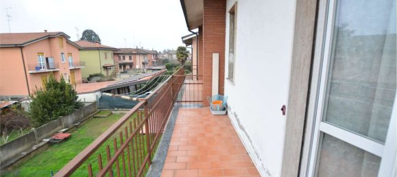 4 rooms House in San Colombano al Lambro, Italy No. 16639 5