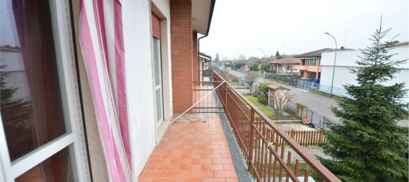 4 rooms House in San Colombano al Lambro, Italy No. 16639 12