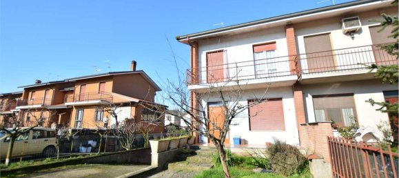 4 rooms House in San Colombano al Lambro, Italy No. 16639 23