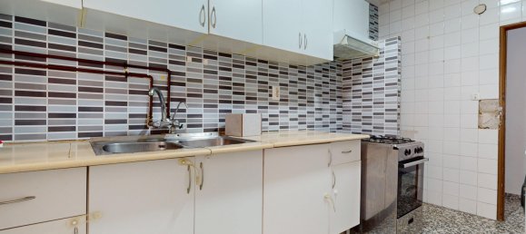 4 bedrooms Apartment in Valencia, Spain No. 181108 9