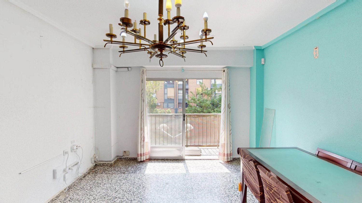 4 bedrooms Apartment in Valencia, Spain No. 181108