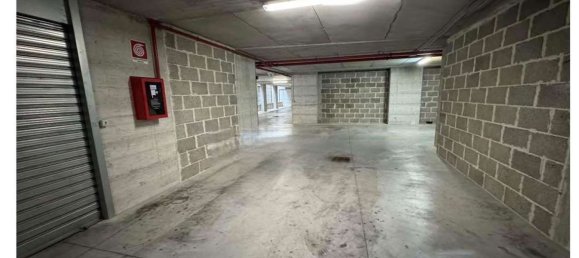 Квартира с 5 спальнями в Бари, Италия № 376708 12