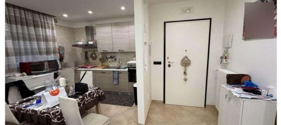 Квартира с 5 спальнями в Бари, Италия № 376708 5