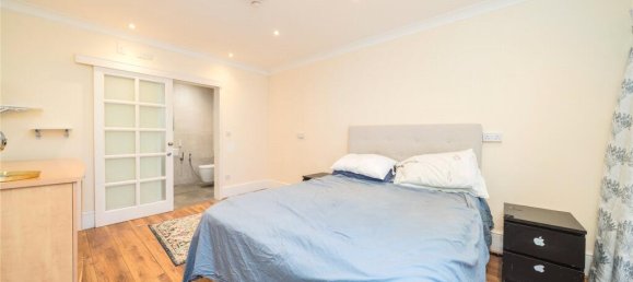 5 bedrooms House in London, United Kingdom No. 12893 13