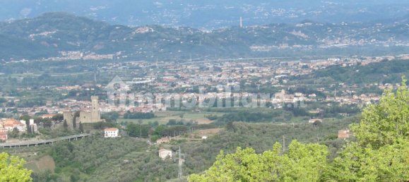 5 rooms House in Castelnuovo Magra, Italy No. 164750 2