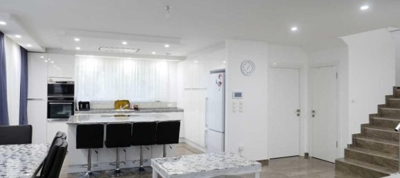 5 bedrooms House in Ingersheim, France No. 245684 3