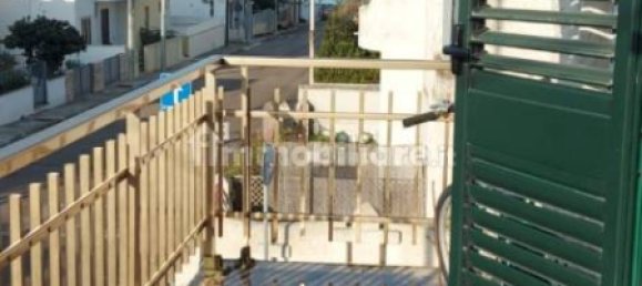 Квартира с 2 спальнями в Melendugno, Италия № 121003 12