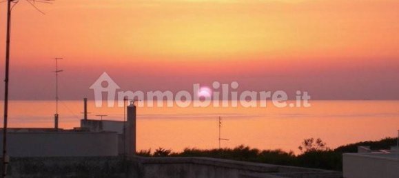 Квартира с 2 спальнями в Melendugno, Италия № 121003 17