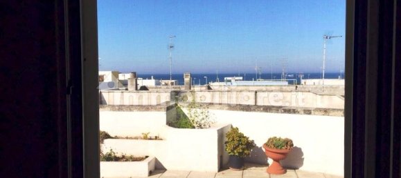 Квартира с 2 спальнями в Melendugno, Италия № 121003 15