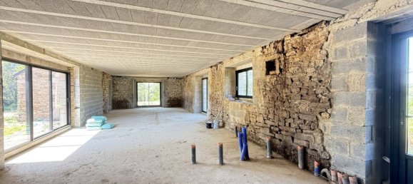 2 Schlafzimmer Haus in Elven, France, Nr. 284188 4