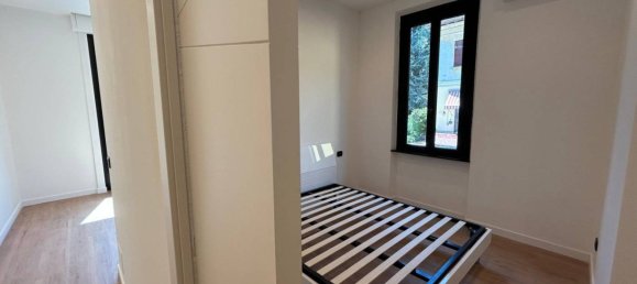1 bedroom Apartment in Menaggio, Italy No. 280628 10