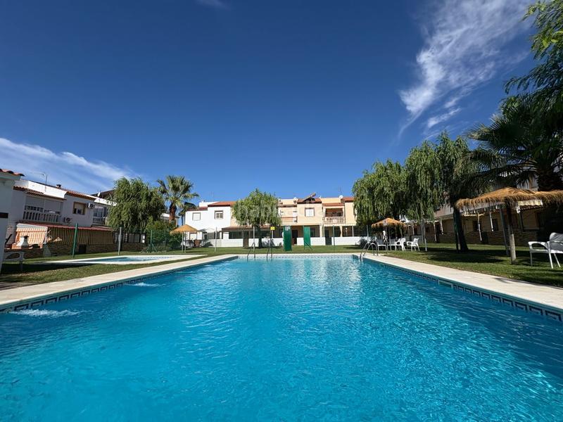 4 غرف نوم تاون هاوس في Huelva, Spain رقم 210431