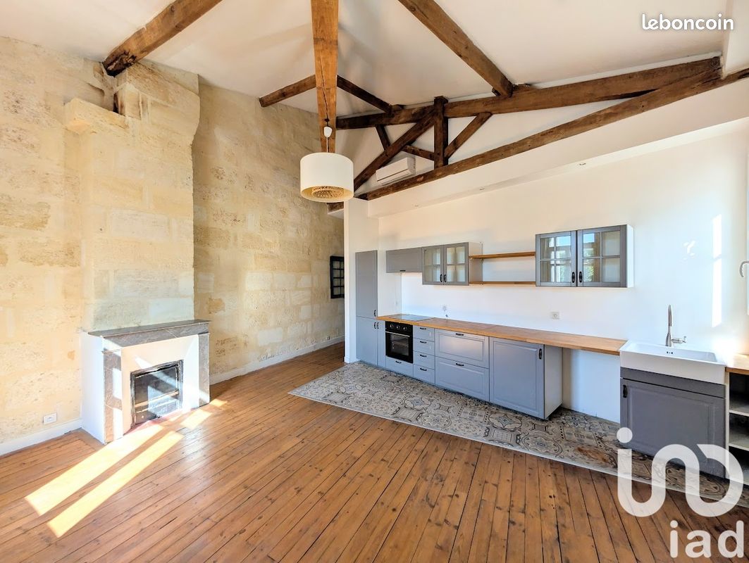 2 bedrooms Apartment in Bordeaux, France No. 296927