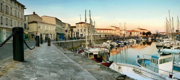 Дуплекс с 2 спальнями в Сен-Мартен-де-Ре, Франция № 303980 16