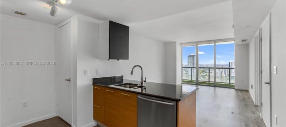 1 dormitorio propiedad comercial en venta en Miami, Miami-Dade, Florida, USA № 615037 23