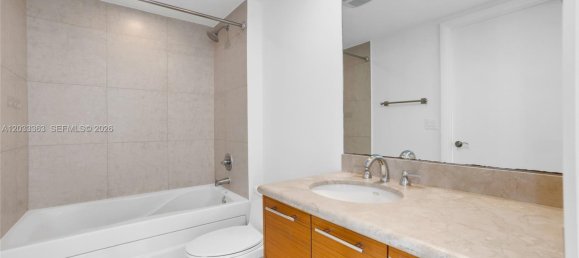 1 dormitorio propiedad comercial en venta en Miami, Miami-Dade, Florida, USA № 615037 7