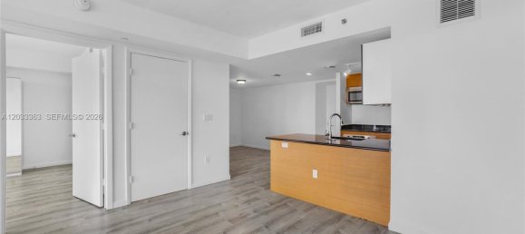1 dormitorio propiedad comercial en venta en Miami, Miami-Dade, Florida, USA № 615037 16