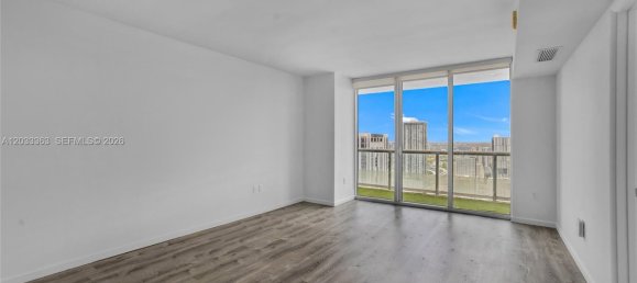 1 dormitorio propiedad comercial en venta en Miami, Miami-Dade, Florida, USA № 615037 25
