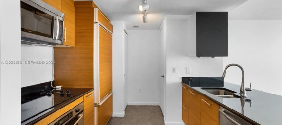 1 dormitorio propiedad comercial en venta en Miami, Miami-Dade, Florida, USA № 615037 22