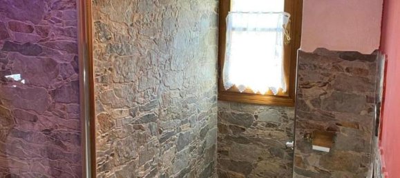 3 rooms Apartment in Vinci, Italy No. 147528 12