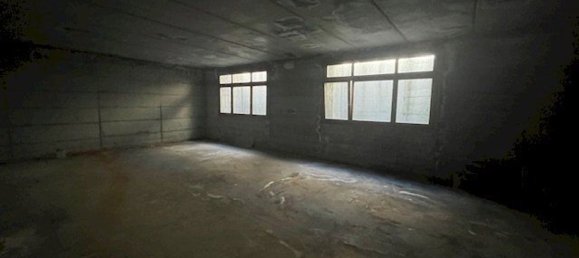 Lagerhaus in Quart, Italy 160m², Nr. 126737 4