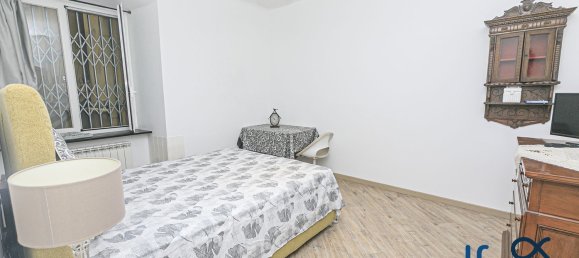 Квартира с 2 спальнями в Генуя, Италия № 339975 8