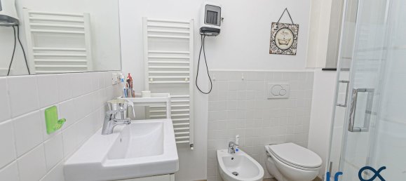 Квартира с 2 спальнями в Генуя, Италия № 339975 13