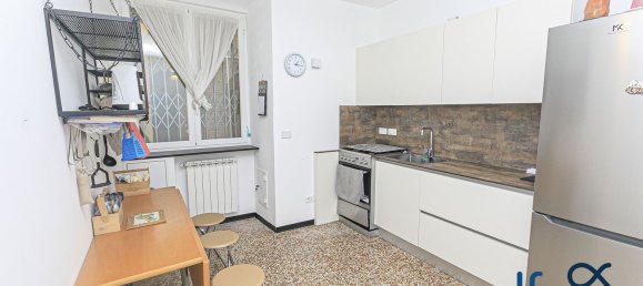 Квартира с 2 спальнями в Генуя, Италия № 339975 18