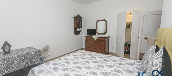 Квартира с 2 спальнями в Генуя, Италия № 339975 11