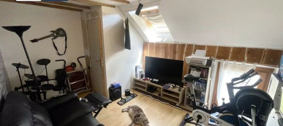 4 bedrooms House in Pierrefonds, France No. 267360 5