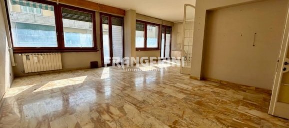 4 Schlafzimmer Wohnung in Livorno, Italy, Nr. 271416 4