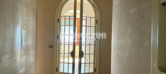 4 Schlafzimmer Wohnung in Livorno, Italy, Nr. 271416 9