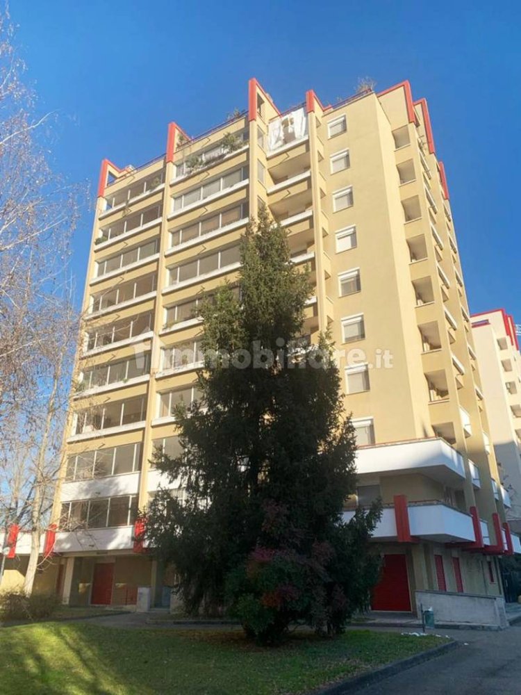 2 bedrooms Apartment in Pieve Emanuele, Italy No. 136822