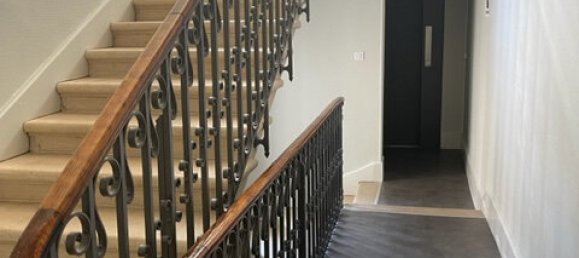 589m² Building in Nancy, France No. 45494 2