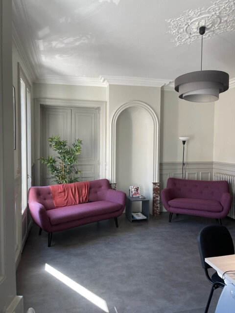 589m² Building in Nancy, France No. 45494