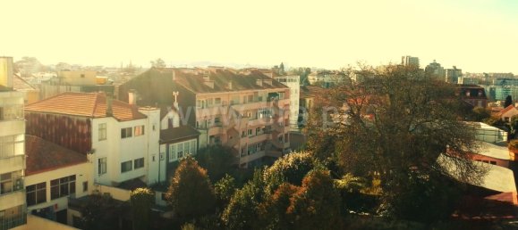 3 bedrooms Apartment in Porto, Portugal No. 108595 18