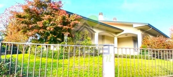 9 rooms Villa in Casalpusterlengo, Italy No. 109455 4