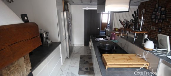 3 Schlafzimmer Haus in Revin, France, Nr. 240816 10