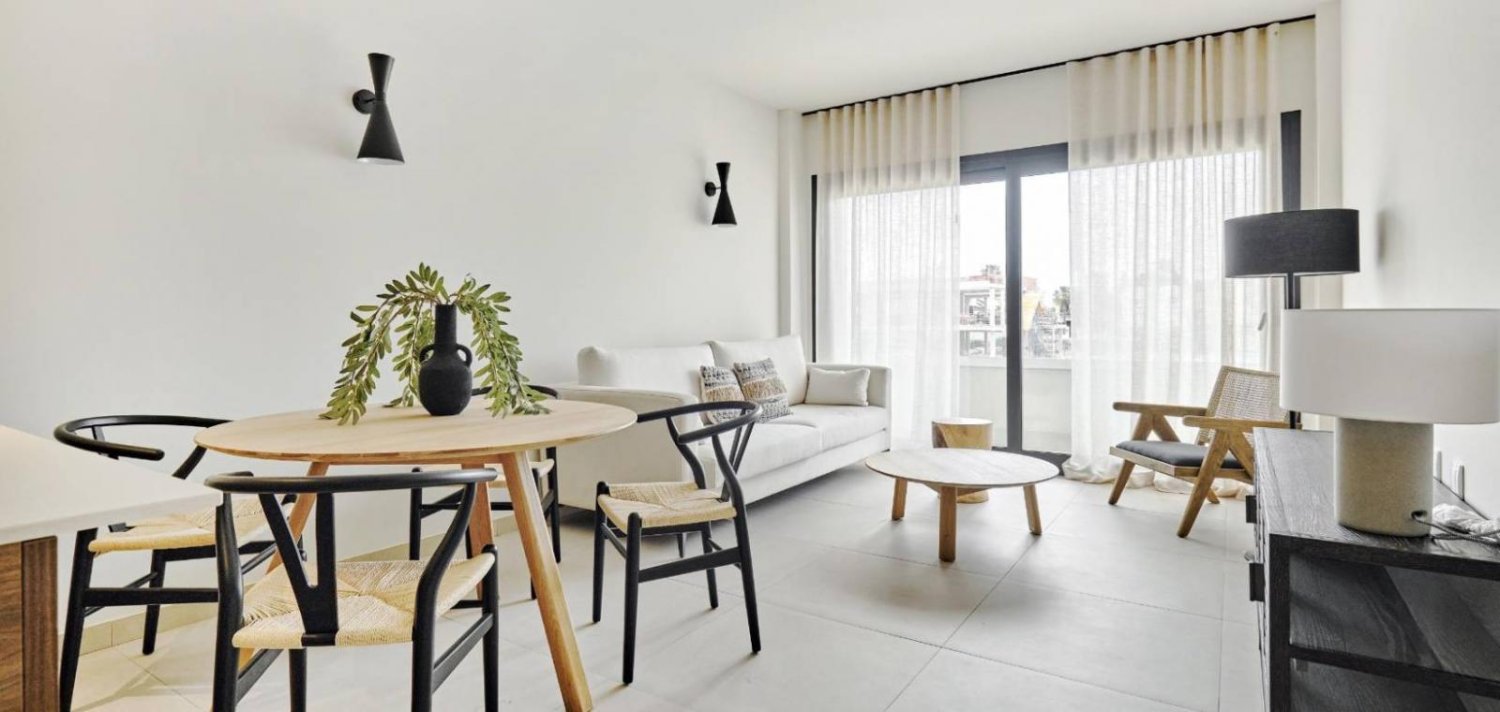 3 bedrooms Bungalow in Torrevieja, Spain No. 48089