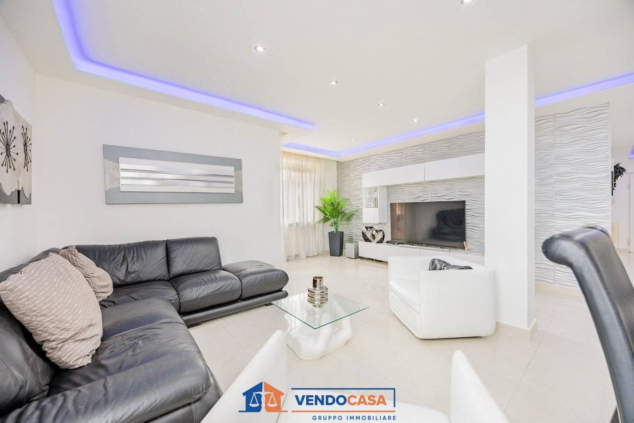 3 bedrooms Apartment in Cuneo, Italy No. 350536