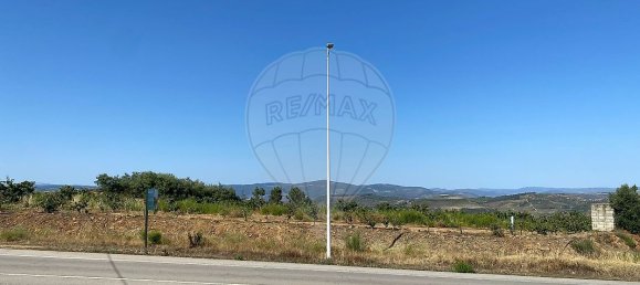 Terreno en Armamar, Portugal 10414 m² No. 62070 15